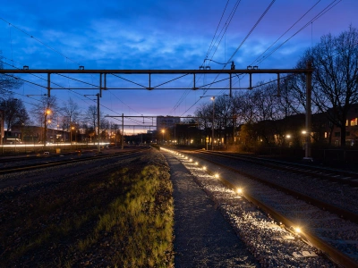 light-pollution-along-the-railway-image